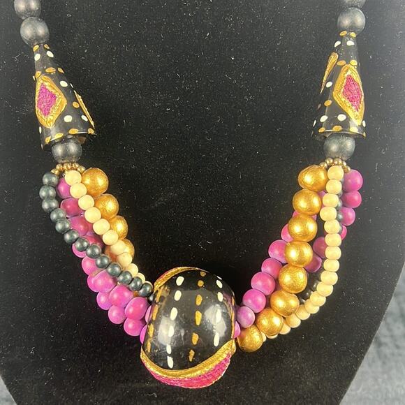 Handmade Wood Bead Necklace and matching Earrings West Africa Black & Pink - Picture 3 of 6